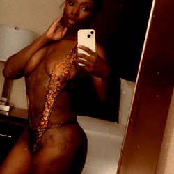 OnlyFans Model Indigo Xxxoticc in a Hotel Room