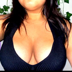 L U N A OnlyFans Model in Black Tankini Top