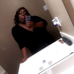 Alex Phillips, 25, Female