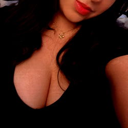 Cute and Chic OnlyFans Model Photoshoot