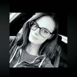 Amish Betsy ~MǐLF~ - Verified Onlyfans Model