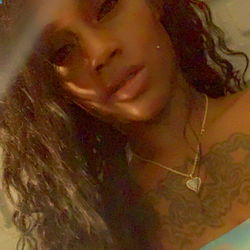 Aria Angel, captivating model from Atlanta