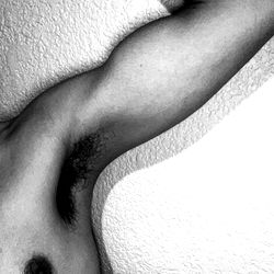 Onlyfans Model Osito bebé Showcasing His Bicep