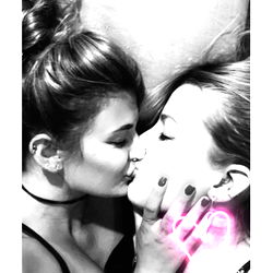 Lou &amp; El Locking Lips in an Emotional Moment