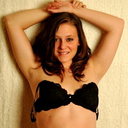 Britttaaannnyyy photo