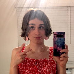 Casually Chic Selfie of Jenna, a Model from USA