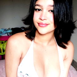 Karolyne, a Colombian OnlyFans Model