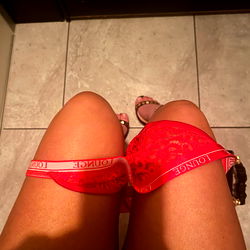 Intimate Snapshot: OnlyFans Model