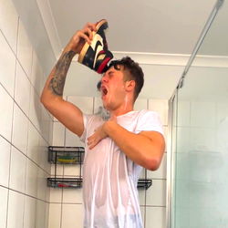 Max Wam Showering Scene