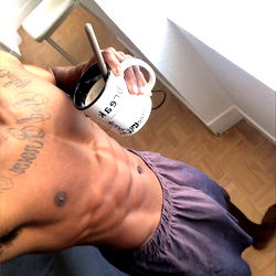 OnlyFans Model RealDreadman971, Shirtless in a Domestic Environment