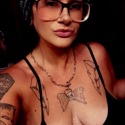 Goth Girl 🖤, Model for OnlyFans