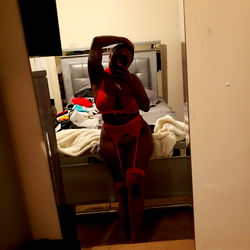 Onlyfans Model Dame218 in a Room