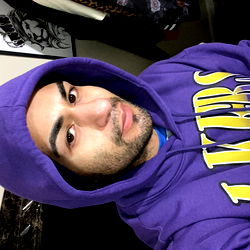 Tony3715 - A Model in His Hoodie