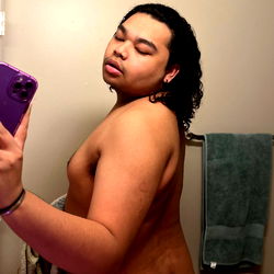 Full Body Mirror Selfie