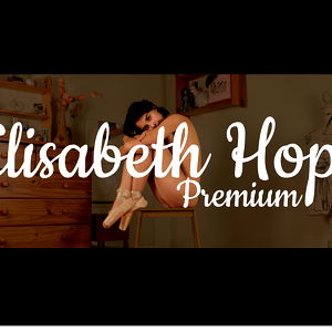 Elisabeth Hope photo