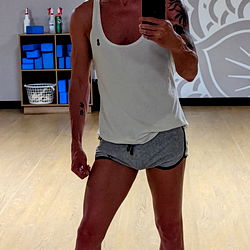 Fitness Model Mike Eriksson in Gym