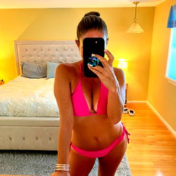 Taylor Austin, OnlyFans Model: Pink Bikini Photo, 25