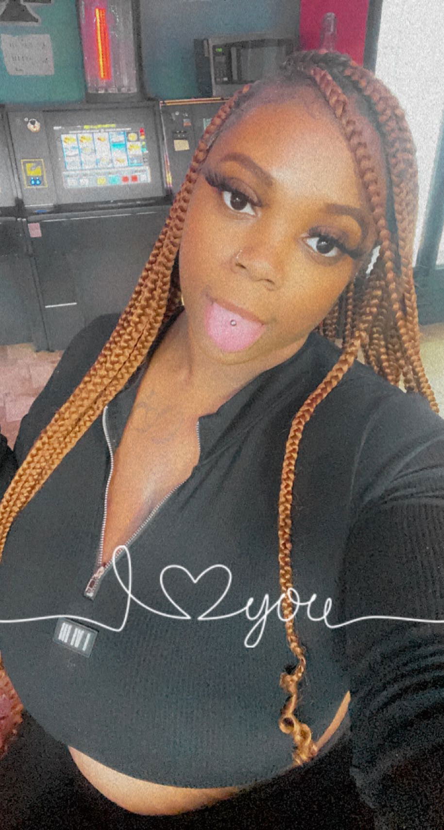 GotDamSheThick photo