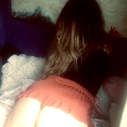 Irish OnlyFans Model Kittygirlxo Posing for a Photo