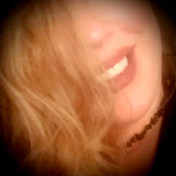 Cecilia Boom: A Playful and Chic Photographer