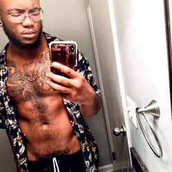 Bustdown in a Mirror Selfie