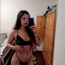 Alaska Carson, Onlyfans Model