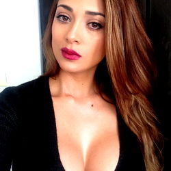 Model AlexVZ from Colombia in Onlyfans