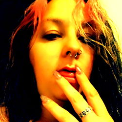 Lunabelle: OnlyFans Model