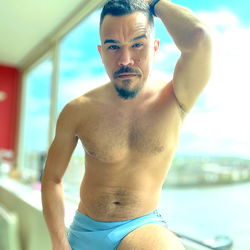 Fit Athletic Model Rod in Shirtless Photos