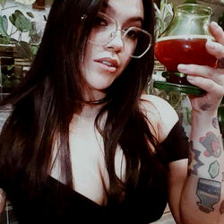 Young Female Model ThreatLvL:Midnight