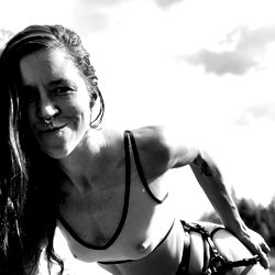 Ana Raven - OnlyFans Model - Racy, Playful Photoshoot