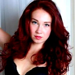 AlisaHot, a Latvian OnlyFans Model Posing