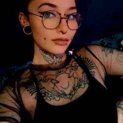 Ari Landreville's Eye-catching Photo