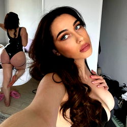 Mommy Kaia 🍒 photo