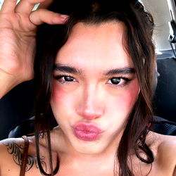 Model Photo with OnlyFans Model DAki <3