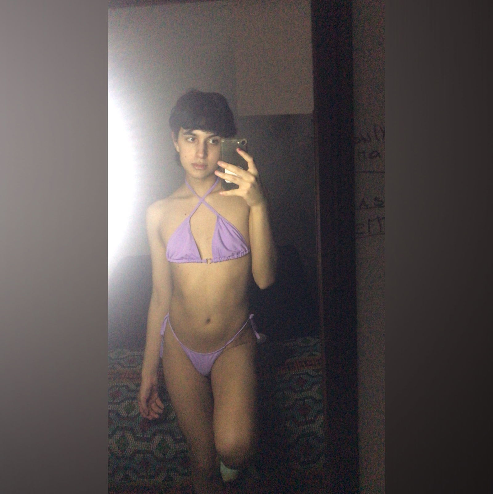 lara miel 🐝 photo