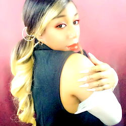 Sea Diamond Posing for OnlyFans