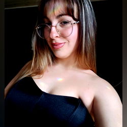 Ana, a fashion-forward individual