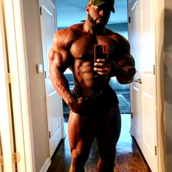 Chima Achi's Fitness Pose in OnlyFans Photo