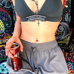 Michigan Model Amber Showcasing Style in Outdoor Setting