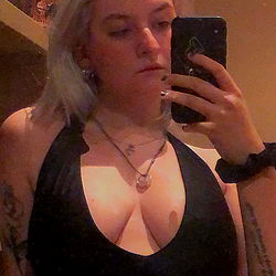 OnlyFans Model Flora