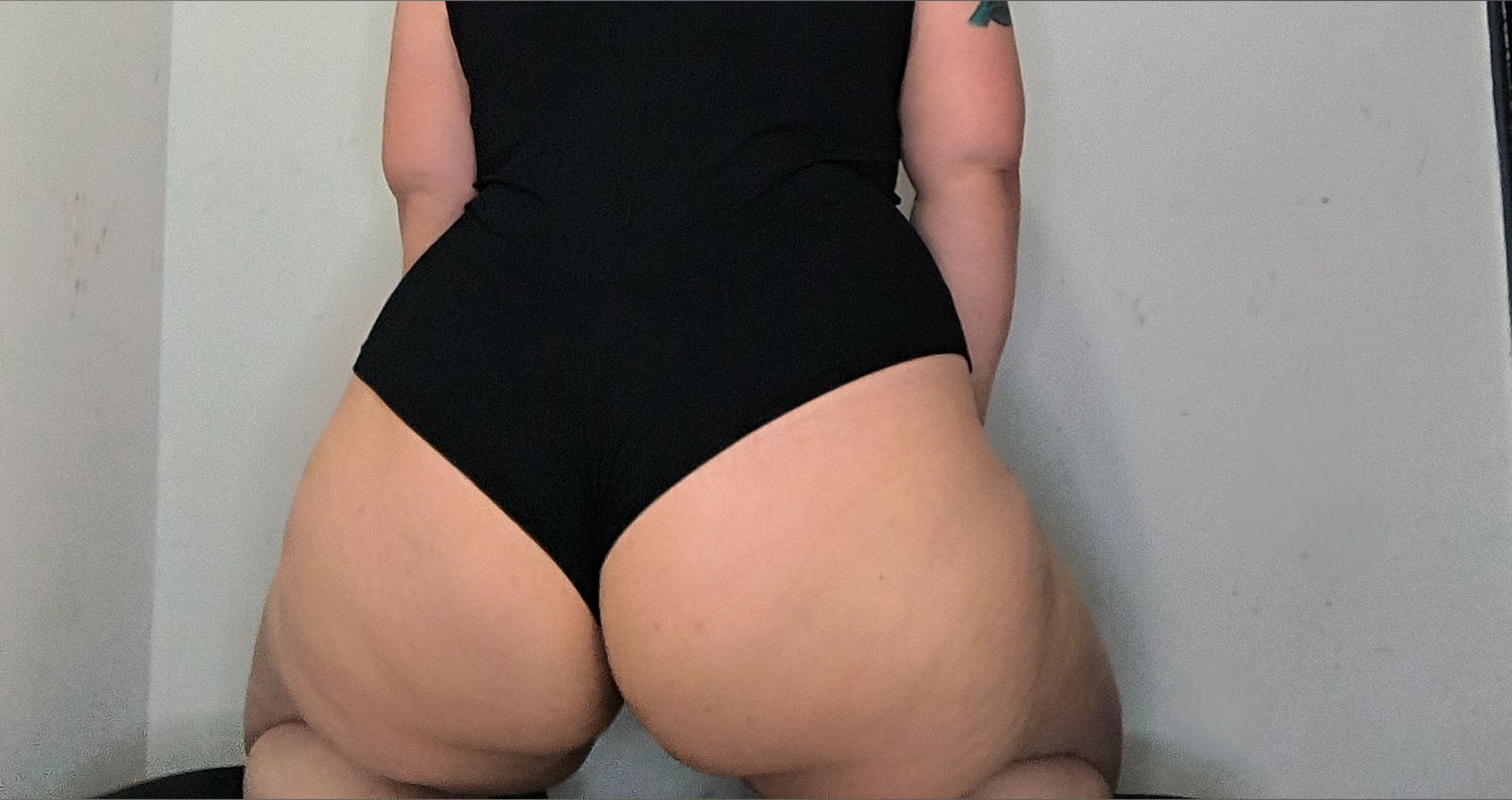 Hot and wet busty photo