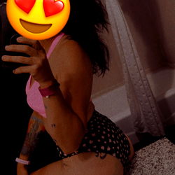 Intimate Photos of SweetPea on OnlyFans