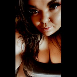 Alina Wave - German Girl On A Midwest Adventure