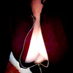 Essie's OnlyFans Photoshoot