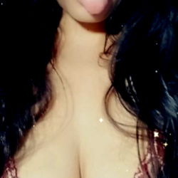 RandaJones, OnlyFans Model Showcasing Her Adult Content