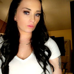 Baddie_x_babyy, California Model