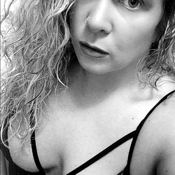 Chicago-Based OnlyFans Model Sunny,