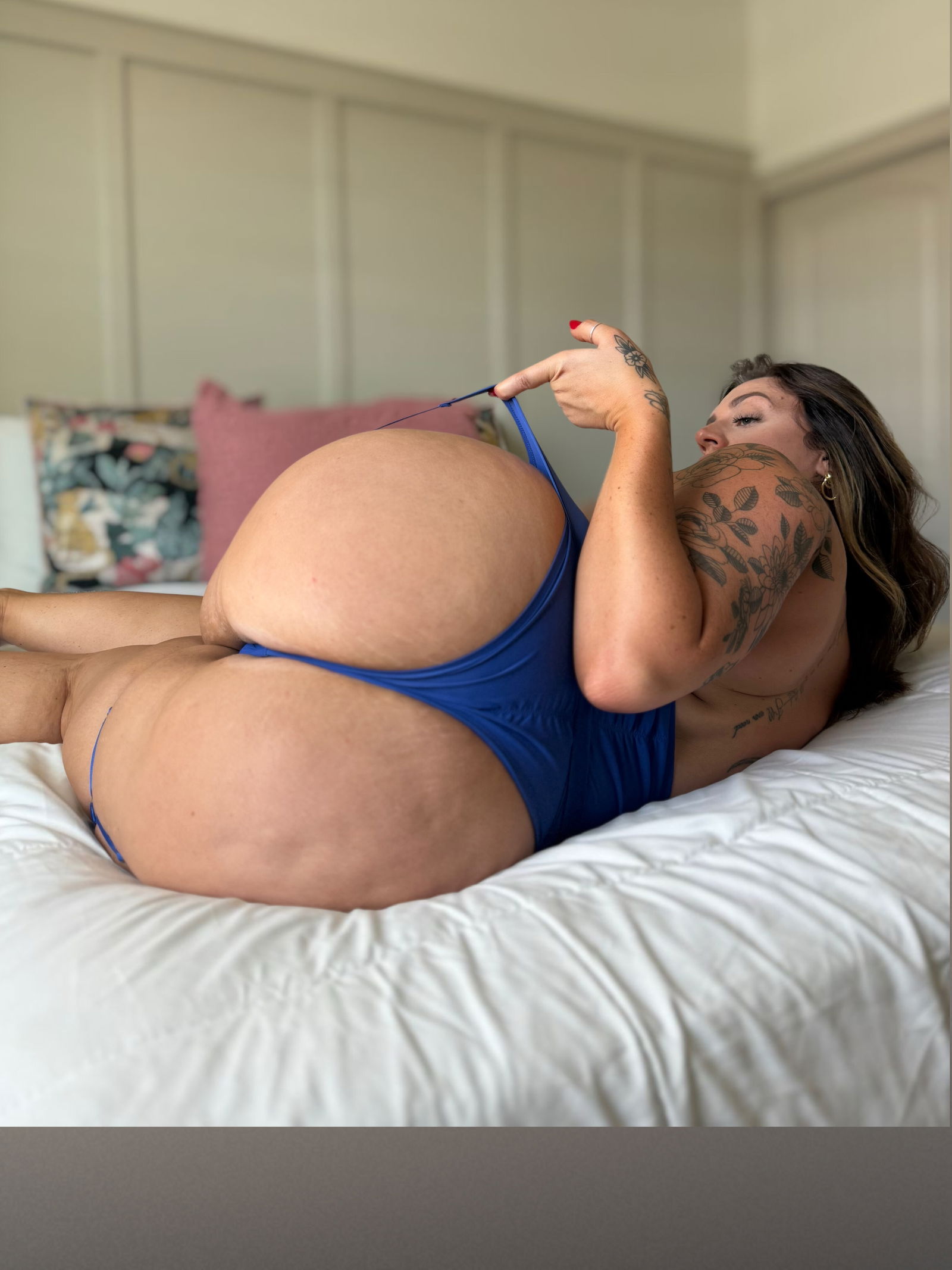 Superthick_Savannah 🎉 FREE photo