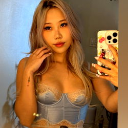 Karin: A Stunning OnlyFans Model